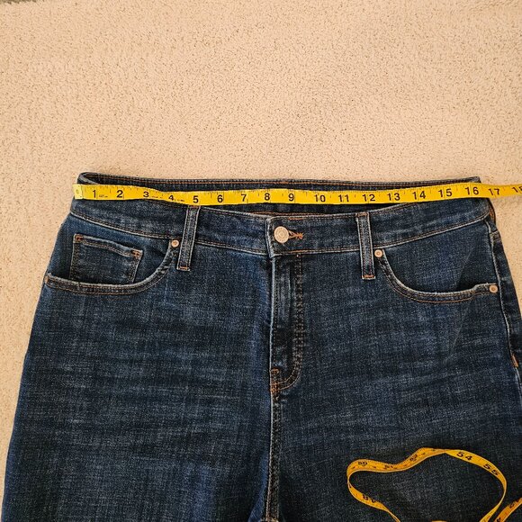 Chico's So Slimming Girlfriend Jean, size 12 (Chico's size 2) EUC - Picture 4 of 7